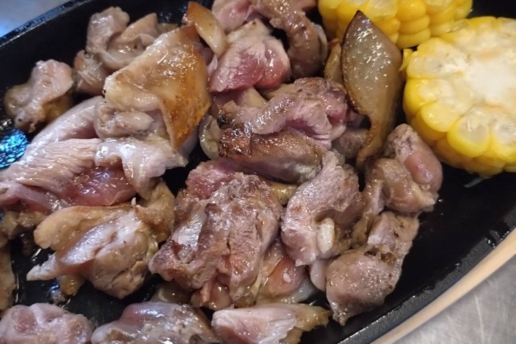 鶏の鉄板焼き